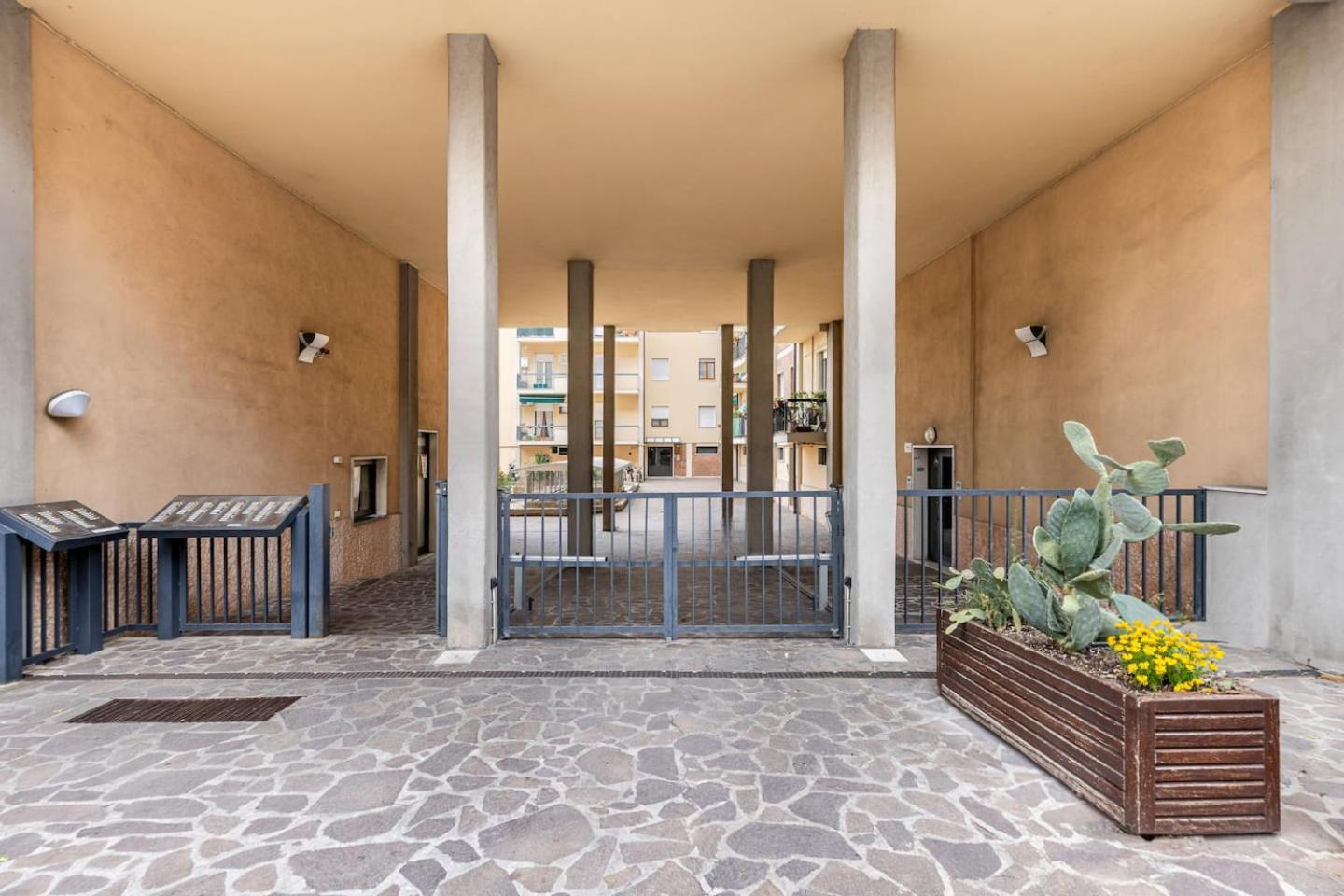 Apartamento Casa Peppino Verona Exterior foto